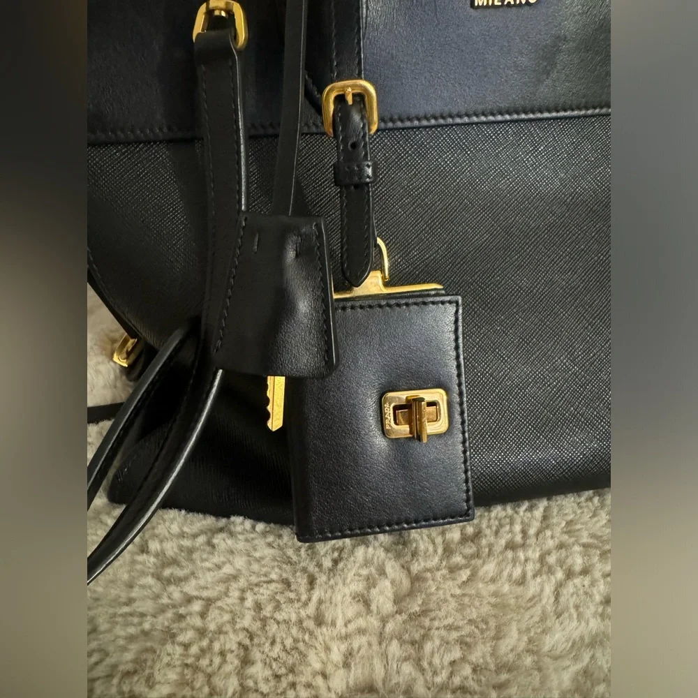 Prada Paradigme Tote Saffiano with City Calf Medium in Black with Gold Hardware - Picture 14 of 15